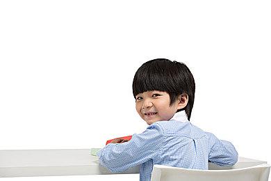 SE与罗氏制药合作推出史莱姆外形眼药水